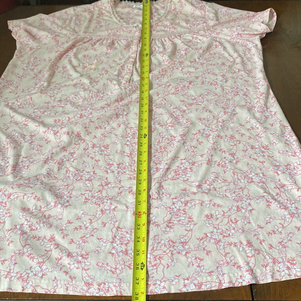 02:06 - 3/$25 Bundle Only PINK K floral night gown - Picture 14 of 15